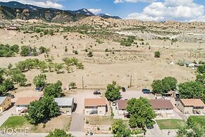 2BR Garden-level Great Outdoors Dog Friendly