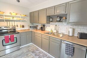 2BR Garden-level Great Outdoors Dog Friendly