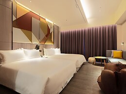 Fame Hall Garden Hotel