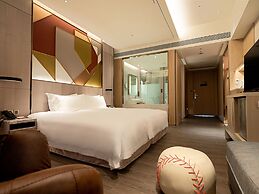 Fame Hall Garden Hotel