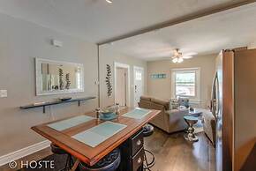 2BR Downtown Adventure Pikes Peak Views AC!