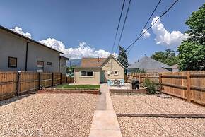 2BR Downtown Adventure Pikes Peak Views AC!