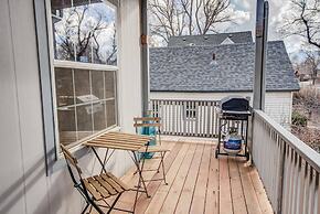 Pet-friendly 4 BR Family Stay Near Downtown