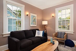 2BR Olympic Center Downtown