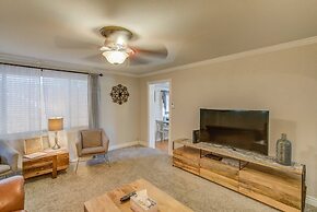 2 Bedroom near Parks, A Lake, Downtown