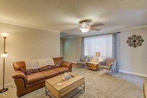 2 Bedroom near Parks, A Lake, Downtown
