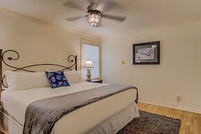 5BR Mnt Viewsdowntown Luxuryfirepit & RV Parking