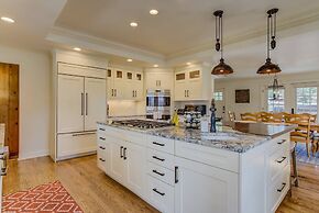 5BR Mnt Viewsdowntown Luxuryfirepit & RV Parking