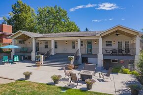 5BR Mnt Viewsdowntown Luxuryfirepit & RV Parking