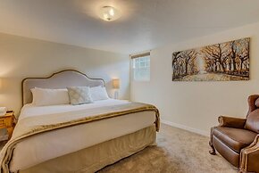 5BR Mnt Viewsdowntown Luxuryfirepit & RV Parking