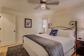 5BR Mnt Viewsdowntown Luxuryfirepit & RV Parking