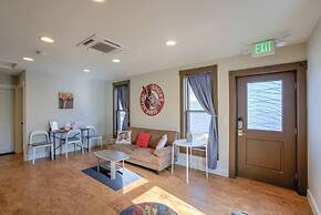 The Coffee Loft Above a Cafe Walk to Dwntn