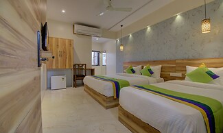 Hotel Amisha International