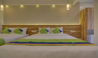Hotel Amisha International