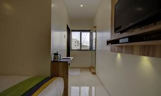 Hotel Amisha International