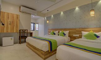 Hotel Amisha International