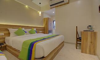 Hotel Amisha International