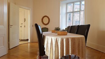 Classic Copenhagen City Apartment
