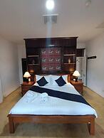 Cheva Gallery Boutique Hotel