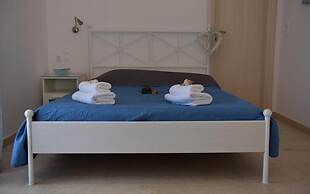 Flora's Houses Mykonos