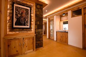 Stone Hedge Hotel - Hunder