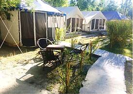 TIH Desert Oasis Camp - Hunder