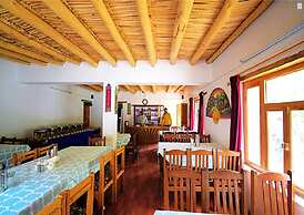 TIH Desert Oasis Camp - Hunder