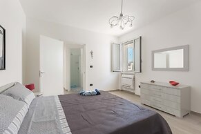 1659 Dodger House by Barbarhouse