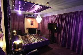 Madison Hotel & Suites - Adults Only