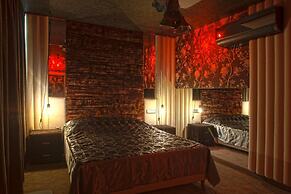 Madison Hotel & Suites - Adults Only