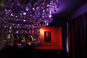 Madison Hotel & Suites - Adults Only