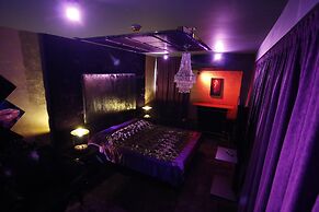 Madison Hotel & Suites - Adults Only