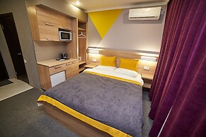 Luna Hotel