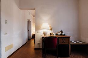 Casa Regina Montis Regalis