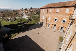 Casa Regina Montis Regalis