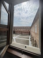 Casa Regina Montis Regalis