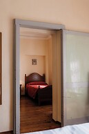 Casa Regina Montis Regalis