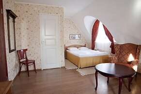 Saka Cliff Hotel & SPA