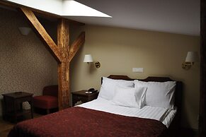 Saka Cliff Hotel & SPA