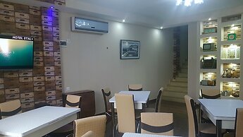 Stal Hotel +