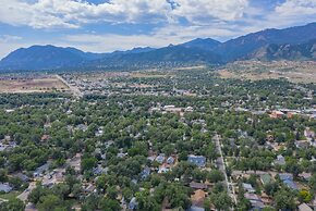 1893 Classic 4 Blocks From Great Dining & Shops