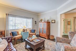 1893 Classic 4 Blocks From Great Dining & Shops