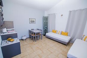 Niriides Hotel & Apartments