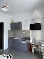 Niriides Hotel & Apartments