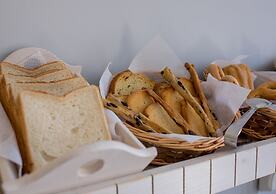 Niriides Hotel & Apartments