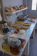 Niriides Hotel & Apartments