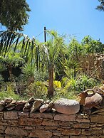 Niriides Hotel & Apartments