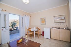 Niriides Hotel & Apartments