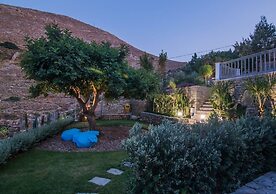 Niriides Hotel & Apartments