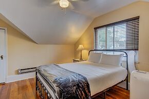 3BR Hot-tub & Dog-friendly Old Colorado City!!